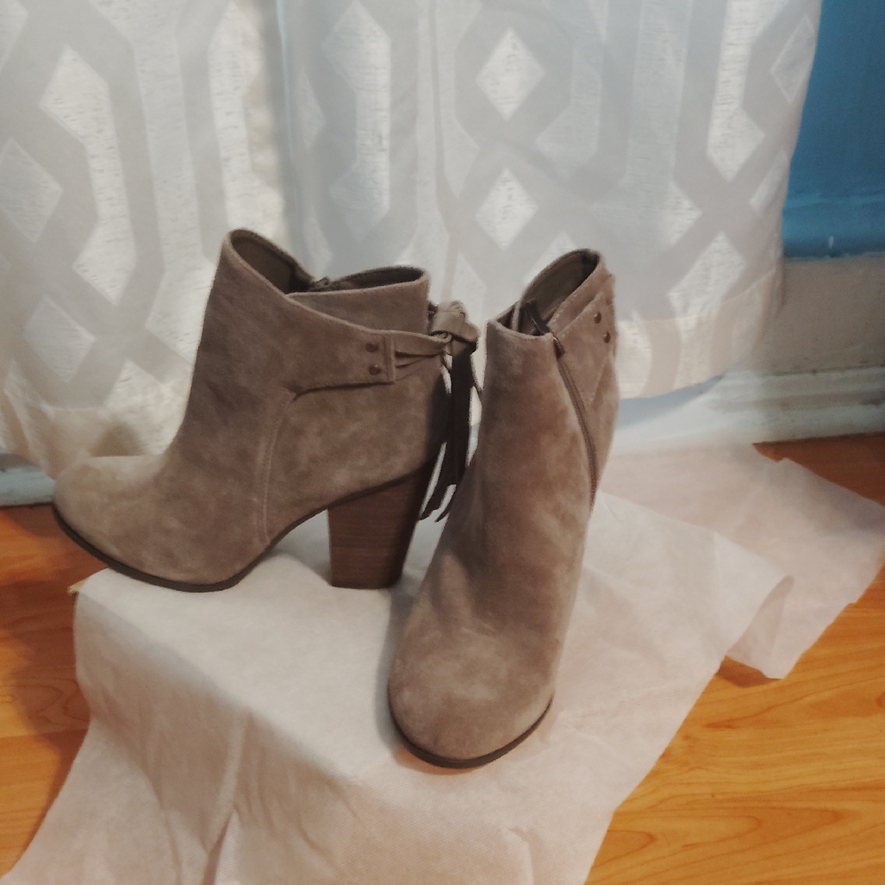 Franco Fortini Taupe Ankle Booties